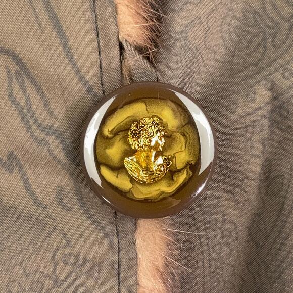 NWOT WILD FURS Genuine Bear Fur Reversible Raincoat (Green/Brown | Size M/L) - Picture 7 of 12